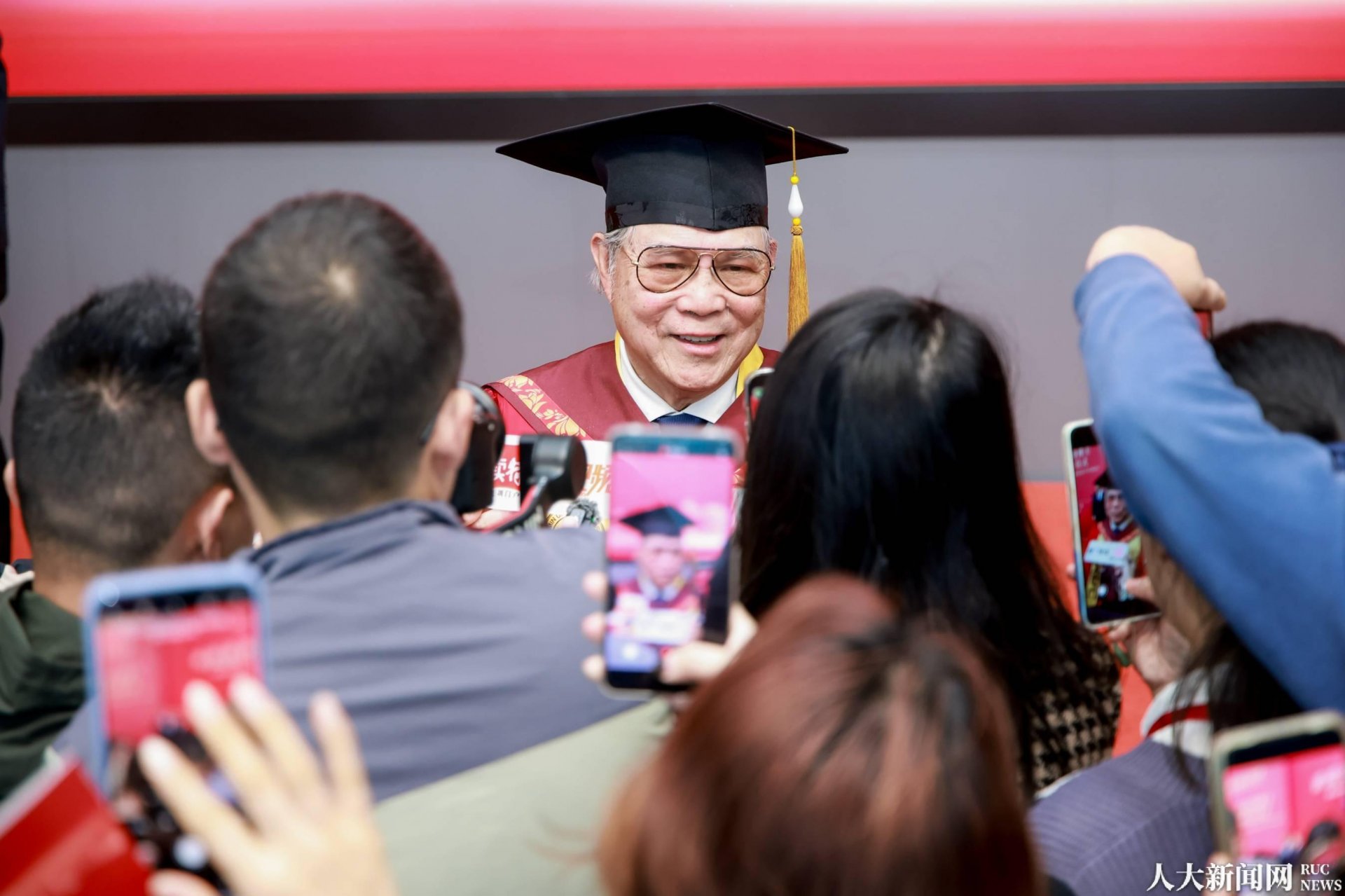 霍英东足球篮球官方直播平台开云新人权