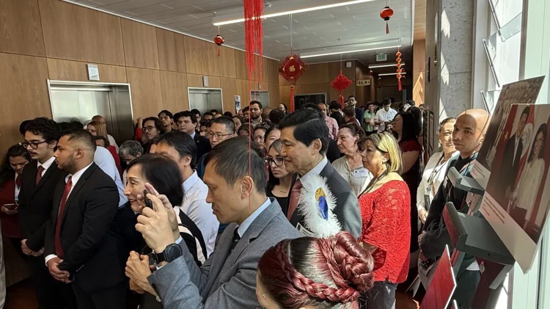 活动在立法大会外委会主席门多萨