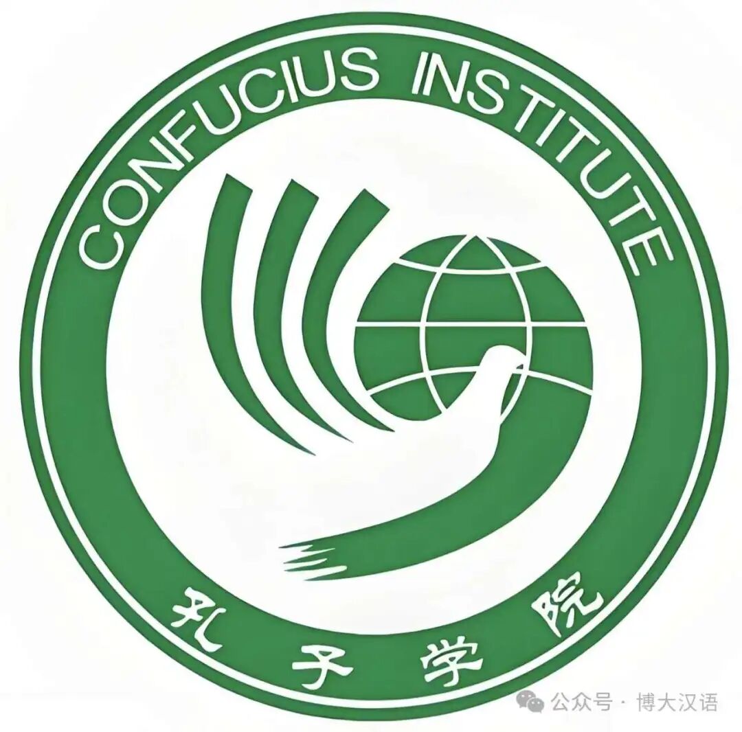 蒋老师总会在白板上看到同学们准备的“