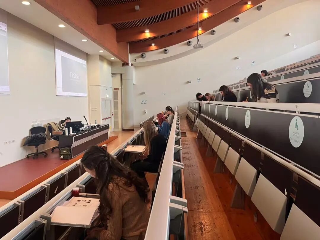 博洛尼亚大学孔子开云体育手机版登录成