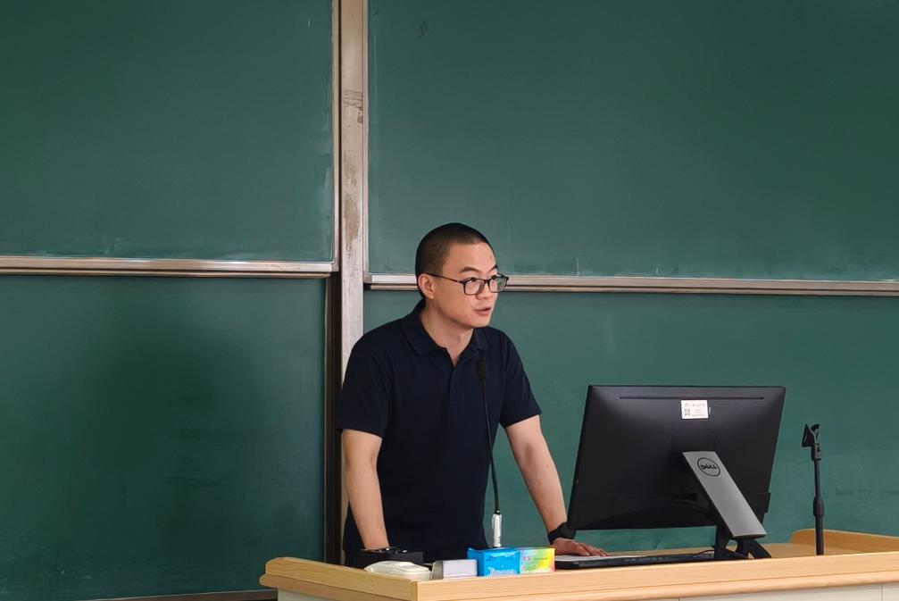 随着《足球篮球官方直播平台开云限时优